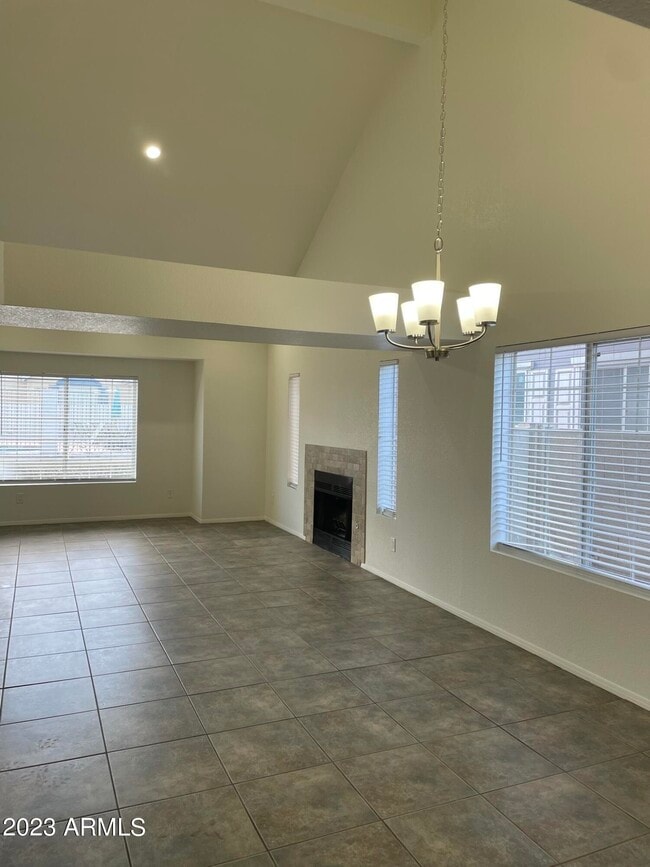 Building Photo - 4365 S Potter Dr