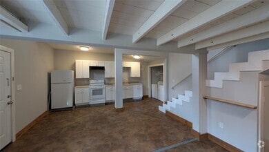 Building Photo - 539 Hoffman St