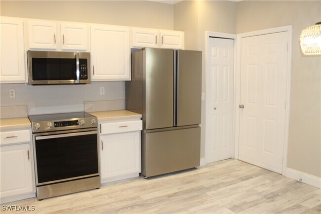 Foto del edificio - 4068 Cherrybrook Loop