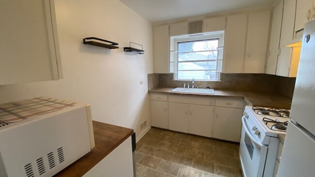 Foto del edificio - 2285 S Williams St