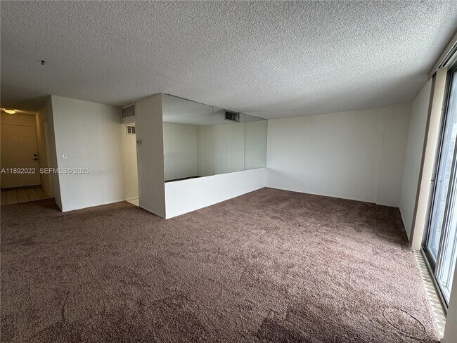 Foto del edificio - 1731 SE 15th St