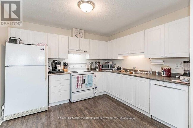 Photo du bâtiment - 48 Cassandra Dr