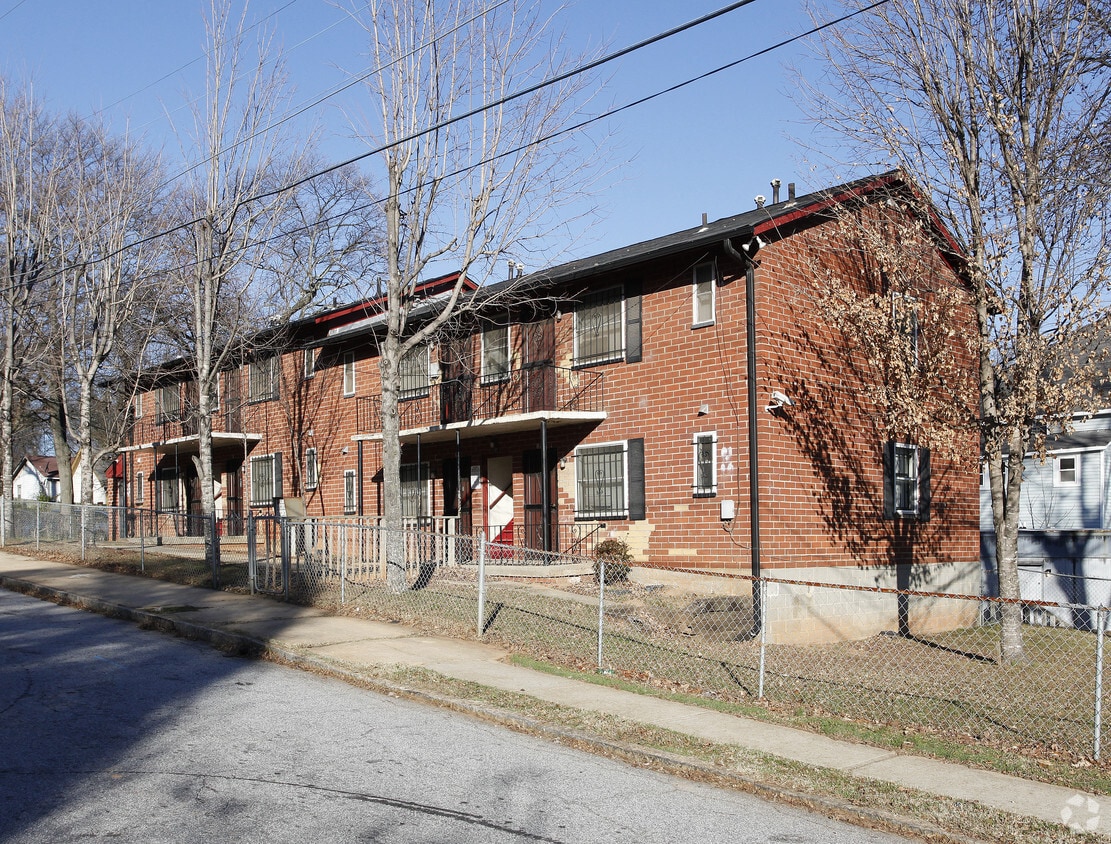 Primary Photo - 185 SW Ormond St