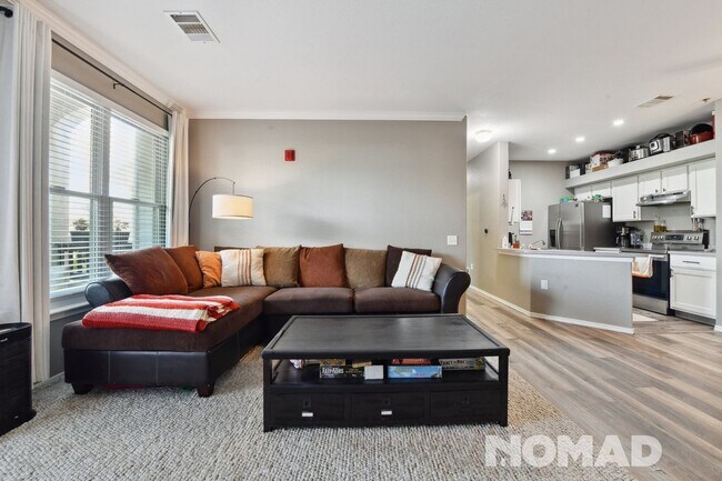 Foto del edificio - Charming 2BR 2Full Bath Condo in Aurora