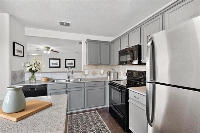 Foto del edificio - 2011 Bishop Hill