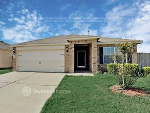 Building Photo - 741 Lazy Crest Dr