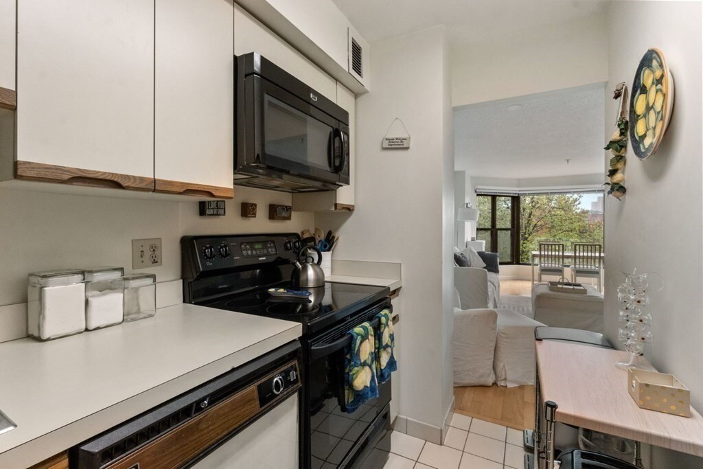 15 Harcourt St Unit 4J, Boston, MA 02116 Apartments in Boston, MA