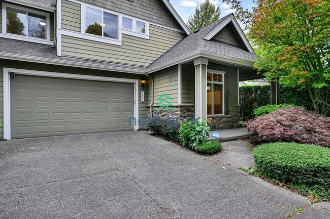 Building Photo - 3 BED & 2.5 BATH Town house FOR RENT