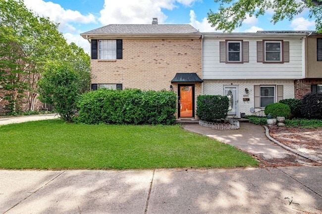 Photo - 601 St Charles Court Unit Townhome