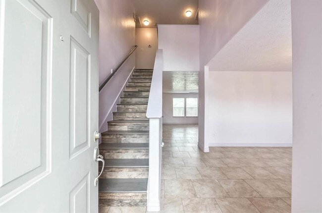 Building Photo - 11323 Moonlight Ridge Dr
