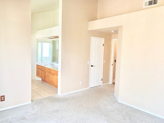 Building Photo - 3 br, 2 bath House - 15700 Laguna Ave