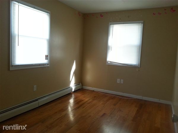 Building Photo - 229 Beach 29Th St