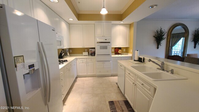 Foto del edificio - 355 N Shore Cir