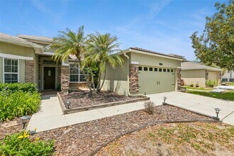 Building Photo - 237 Strathmore Cir