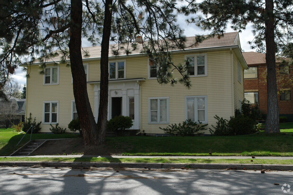 Building Photo - 320 S Cannon St