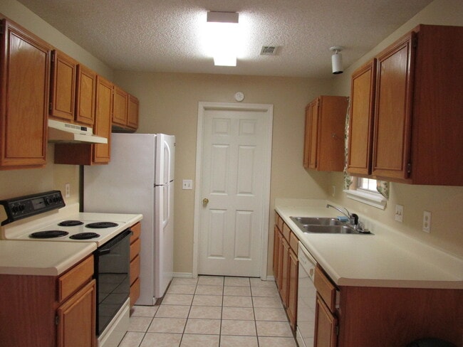 Building Photo - ***3456 W. Vassar***