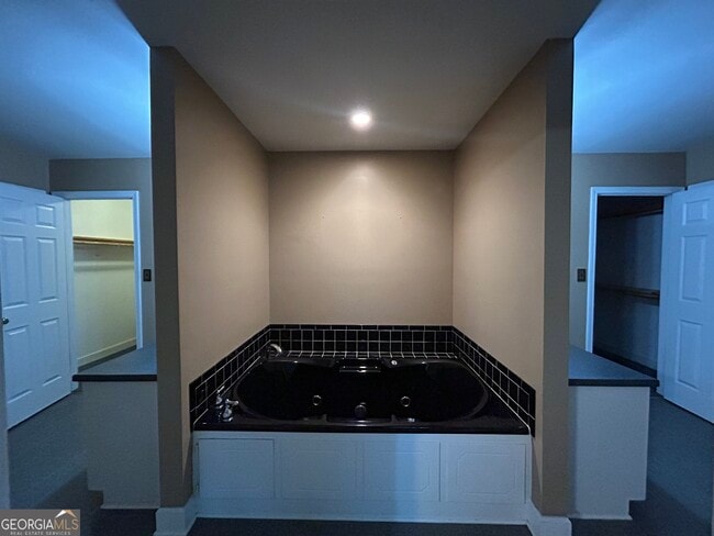 Foto del edificio - 308 Wynterhall Dr