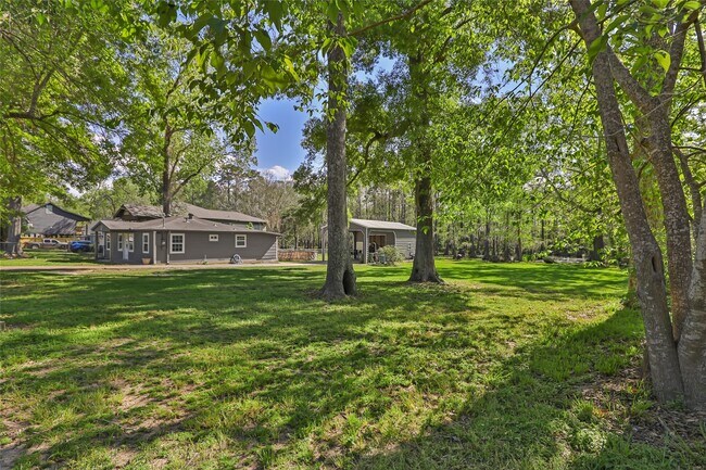 Building Photo - 218 Waterfall Dr