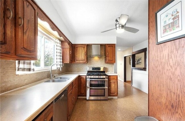 Foto del edificio - 310 Marsonia St