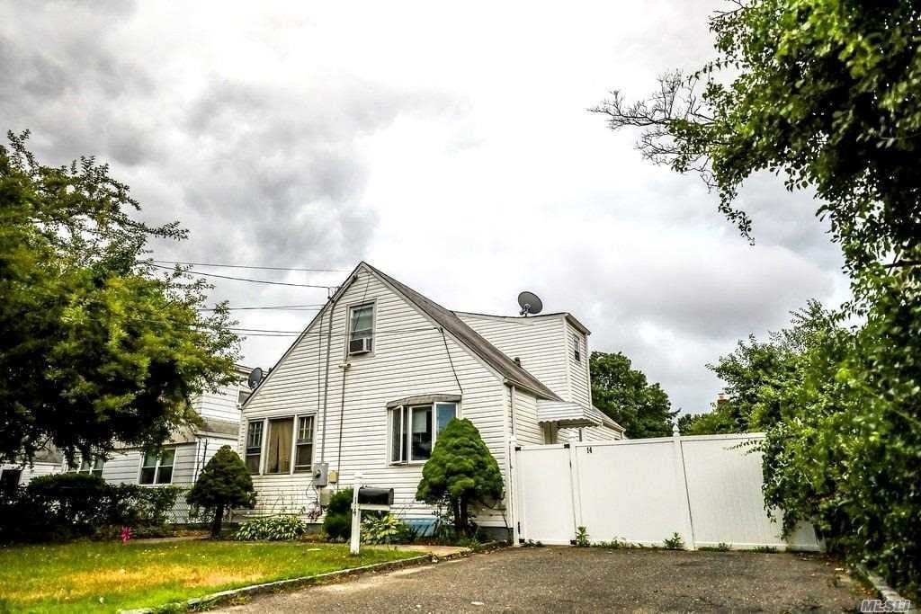 Primary Photo - 14 Milton St