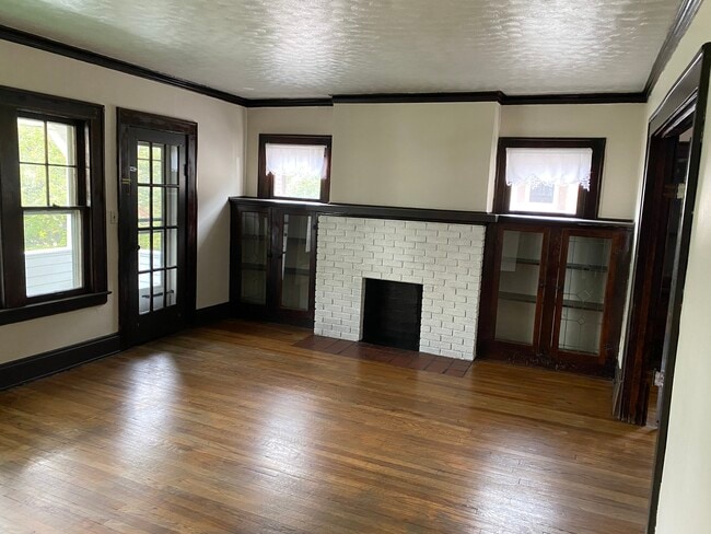 Building Photo - 2207 Portman Ave