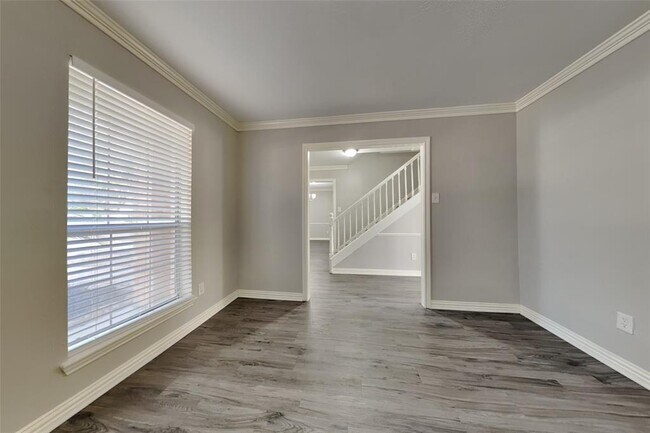 Foto del edificio - 3726 Cypress Hill Dr