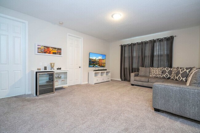 Building Photo - 9035 Sunshine Ridge Loop