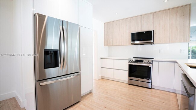 Foto del edificio - 15340 SW 85th Ave