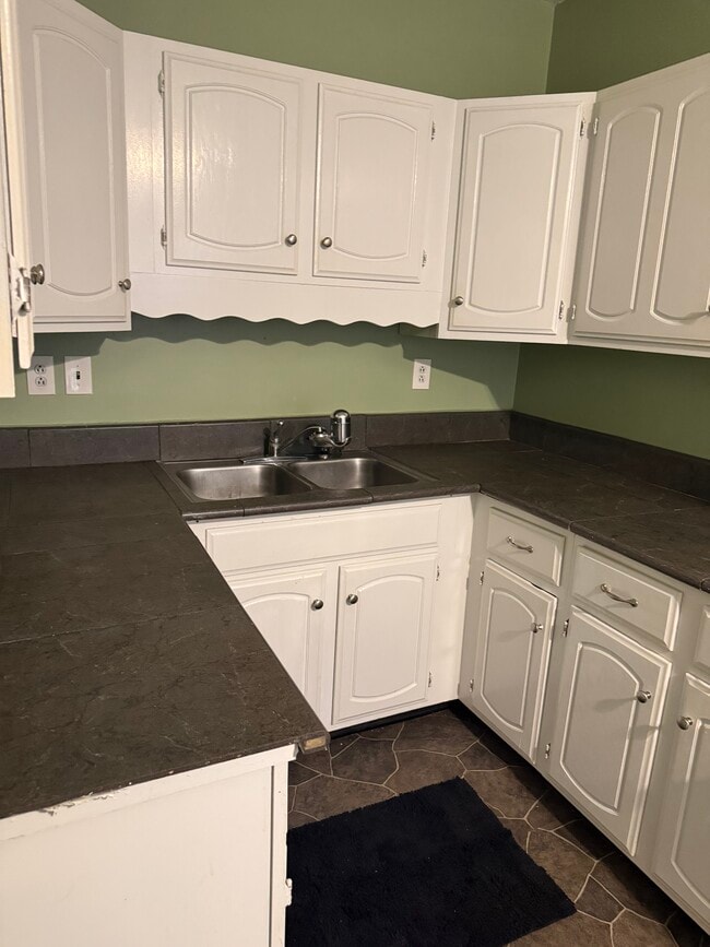 Building Photo - 16 Harrington Rd