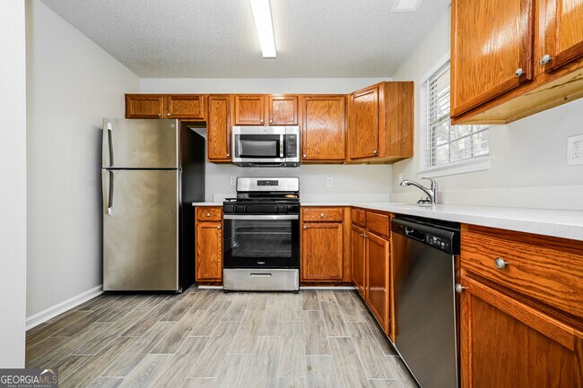 Foto del edificio - 4610 Idlewood Park