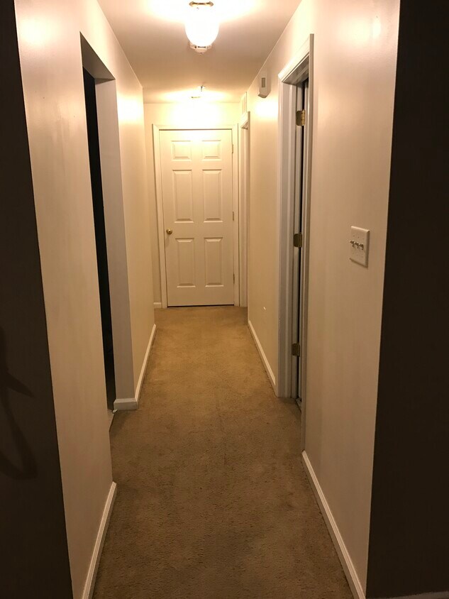 Hallway - 244 Turnberry Village
