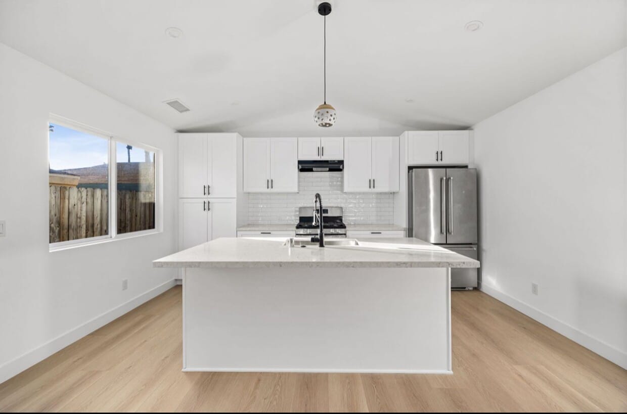 Primary Photo - 1 Bedroom 1 bath Brand New Cottage $3,950 ...