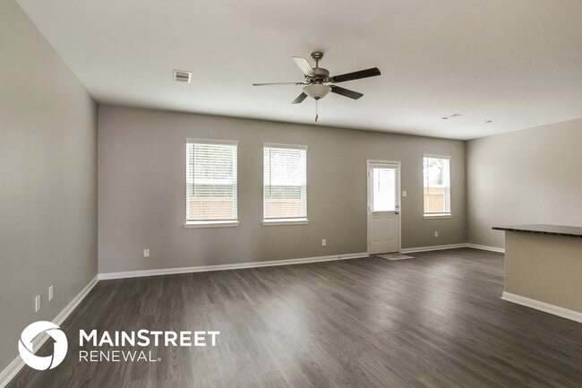 Building Photo - 23019 Bellini Dr