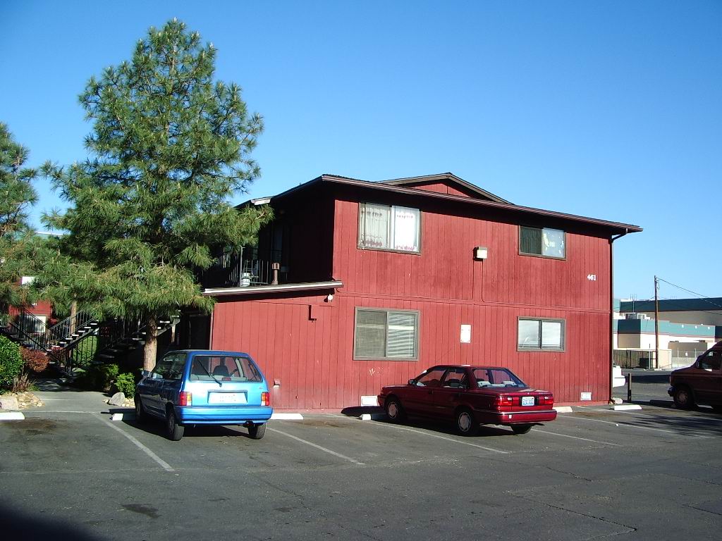 Primary Photo - Varnum Circle Apartments