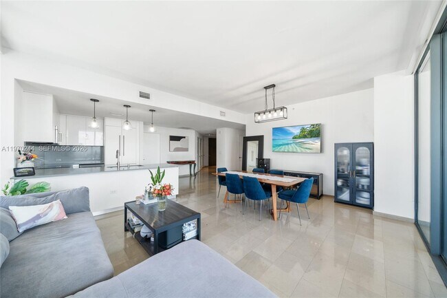 Foto del edificio - 88 SW 7th St