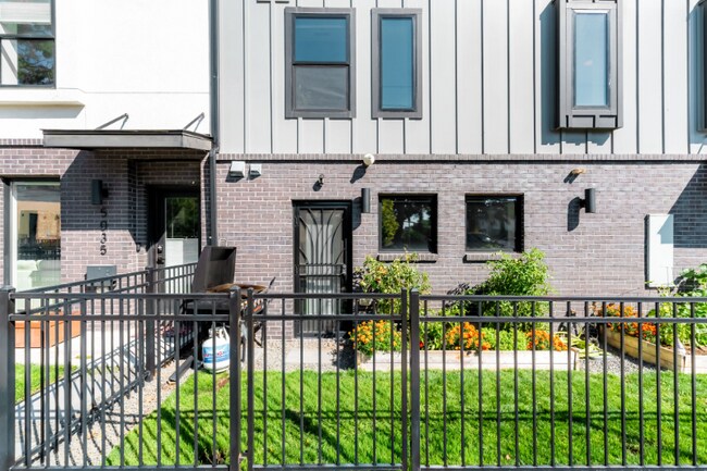 Building Photo - 1401 Yates St