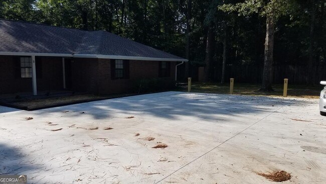 Building Photo - 519 Palisade Dr