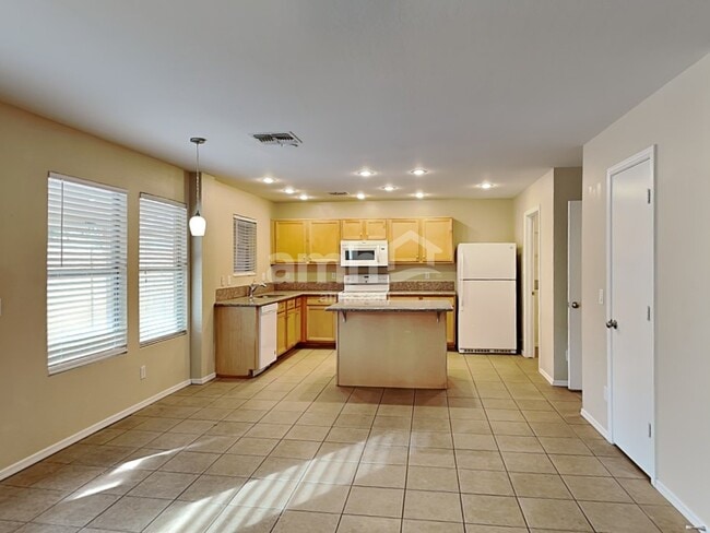 Foto del edificio - 3131 W Alta Vista Rd