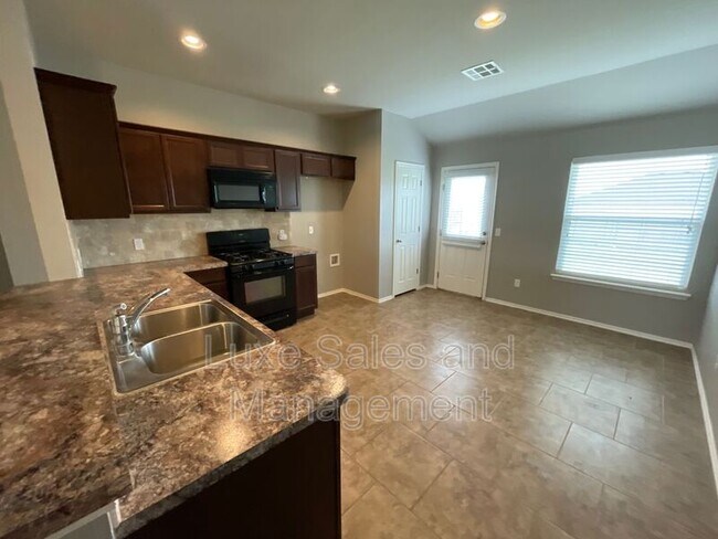 Foto del edificio - 11724 NW 135th St