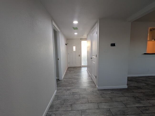 Foto del edificio - 3334 Fair Oaks Dr