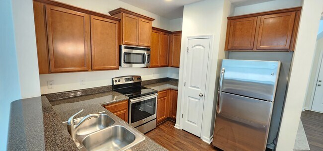 Kitchen - 14421 Oak Springs Way
