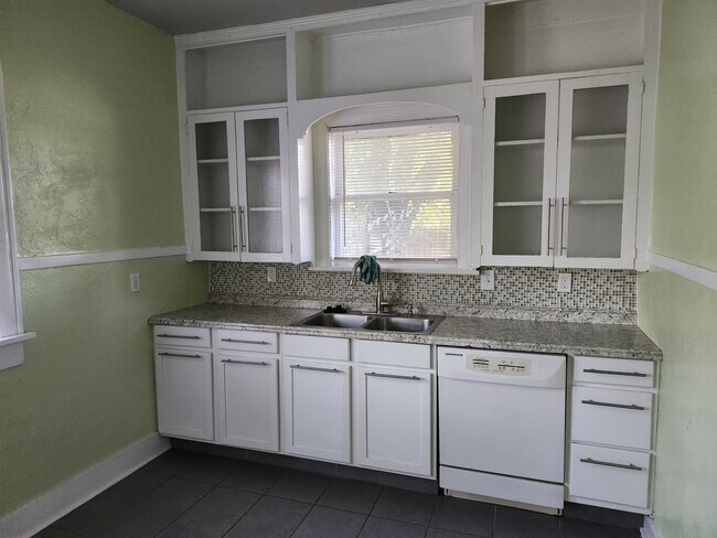 Foto del edificio - 1008 NW 34th St