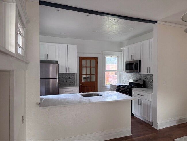 Foto del edificio - 2643 N Gaylord St