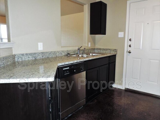 Foto del edificio - 1534 Brazos Rd