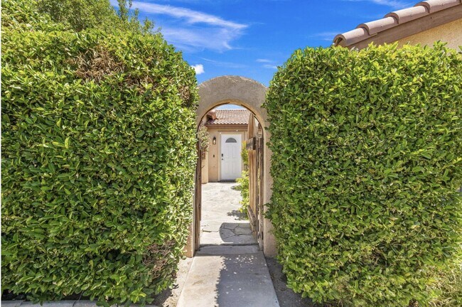 Foto del edificio - 45460 Coldbrook Ln