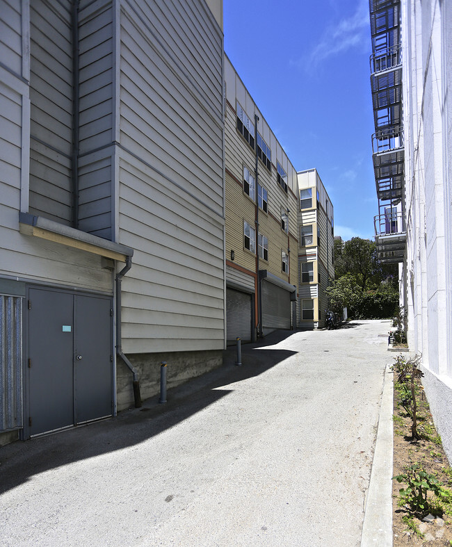 Building Photo - Eddy Street Apartments