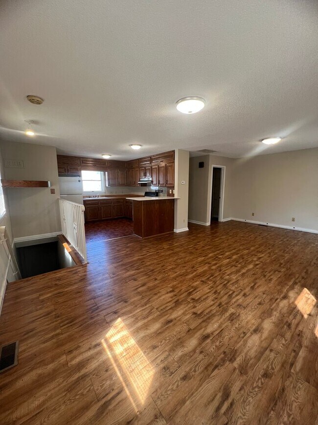 Foto del edificio - 213 E Buford St