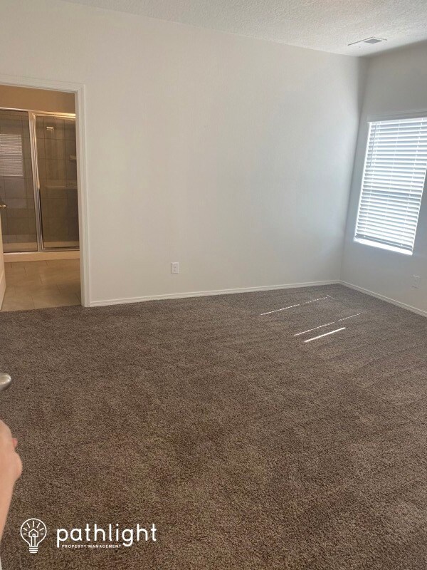 Foto del edificio - 5836 Colfax Pl NE
