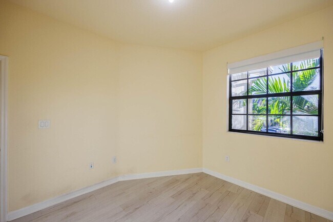 Foto del edificio - 5636 NW 58th Ln