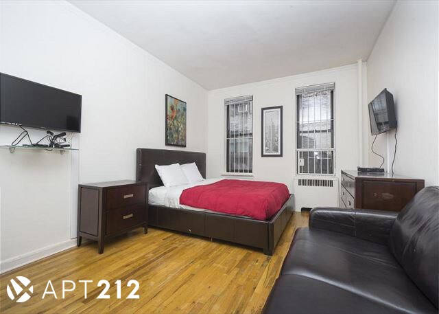 Primary Photo - 343 E 51st St